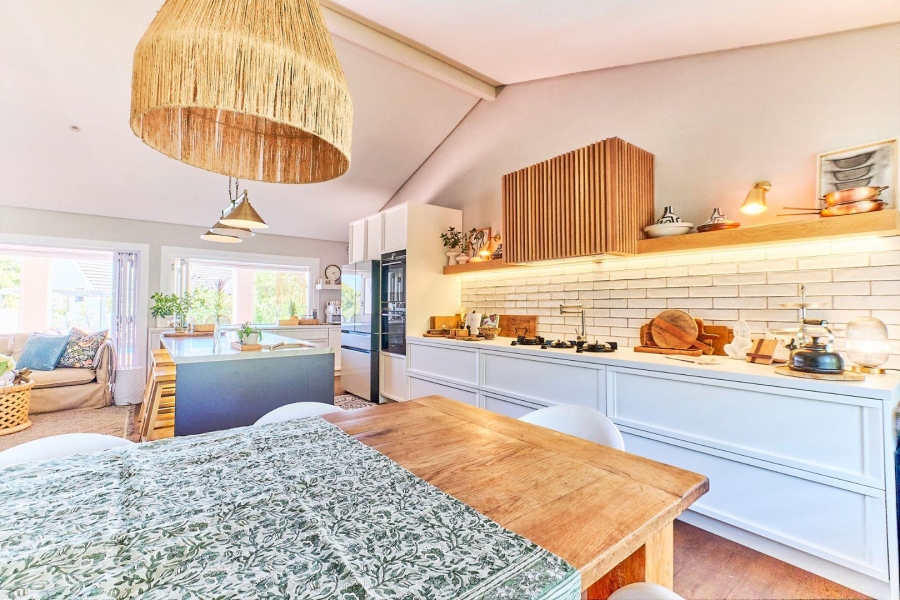 5 Bedroom Property for Sale in Flamingo Vlei Western Cape